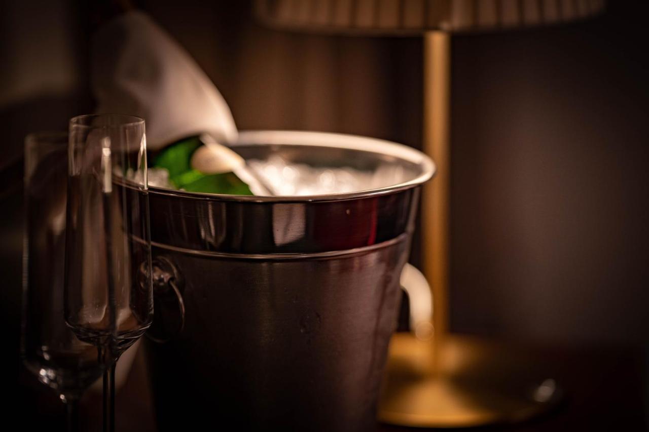 Logis Hotel Quartier 5, Saechsische Schweiz, Mit Restaurant, Cafe & Bar Kurort Gohrisch Ngoại thất bức ảnh