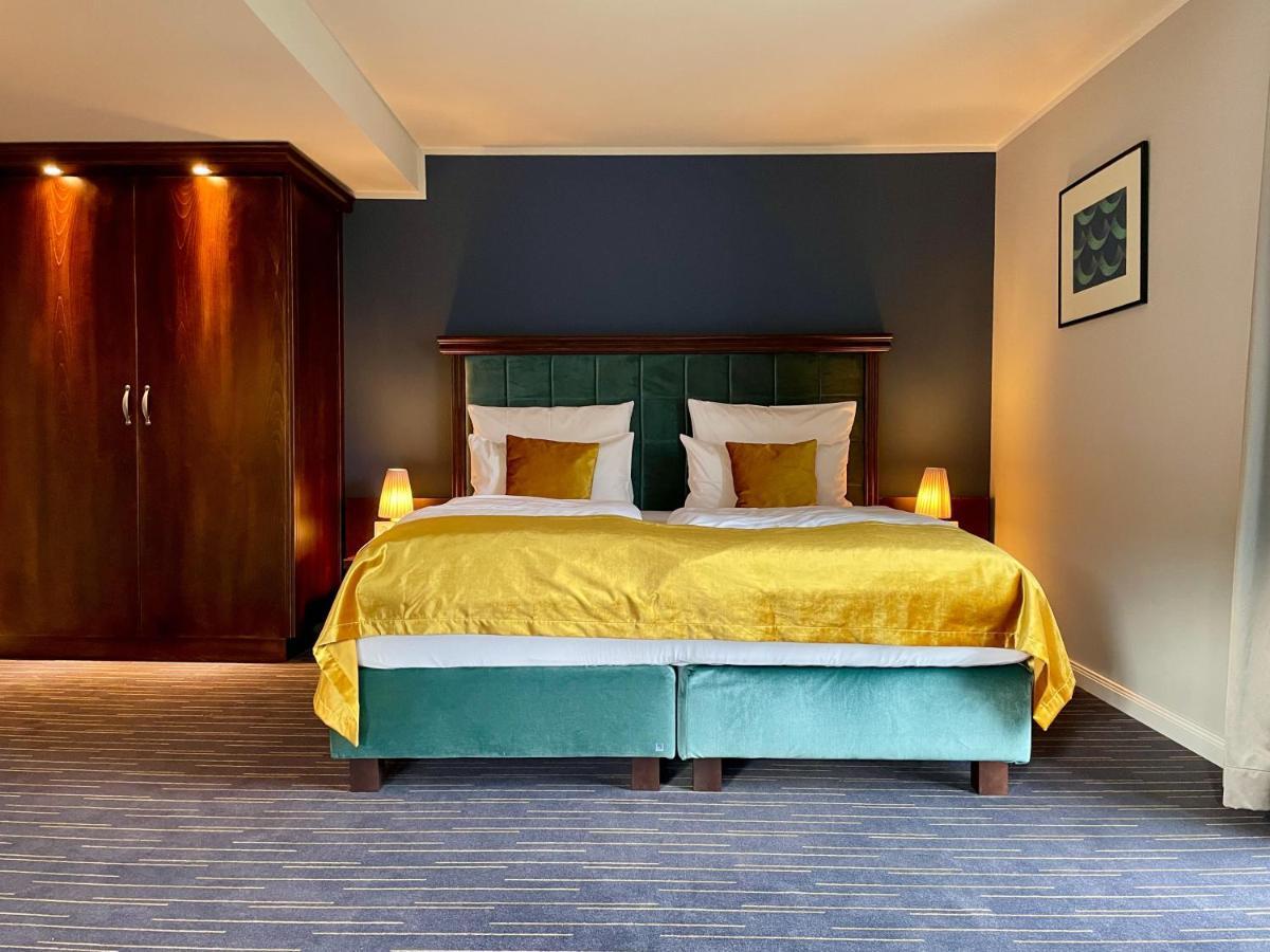 Logis Hotel Quartier 5, Saechsische Schweiz, Mit Restaurant, Cafe & Bar Kurort Gohrisch Ngoại thất bức ảnh