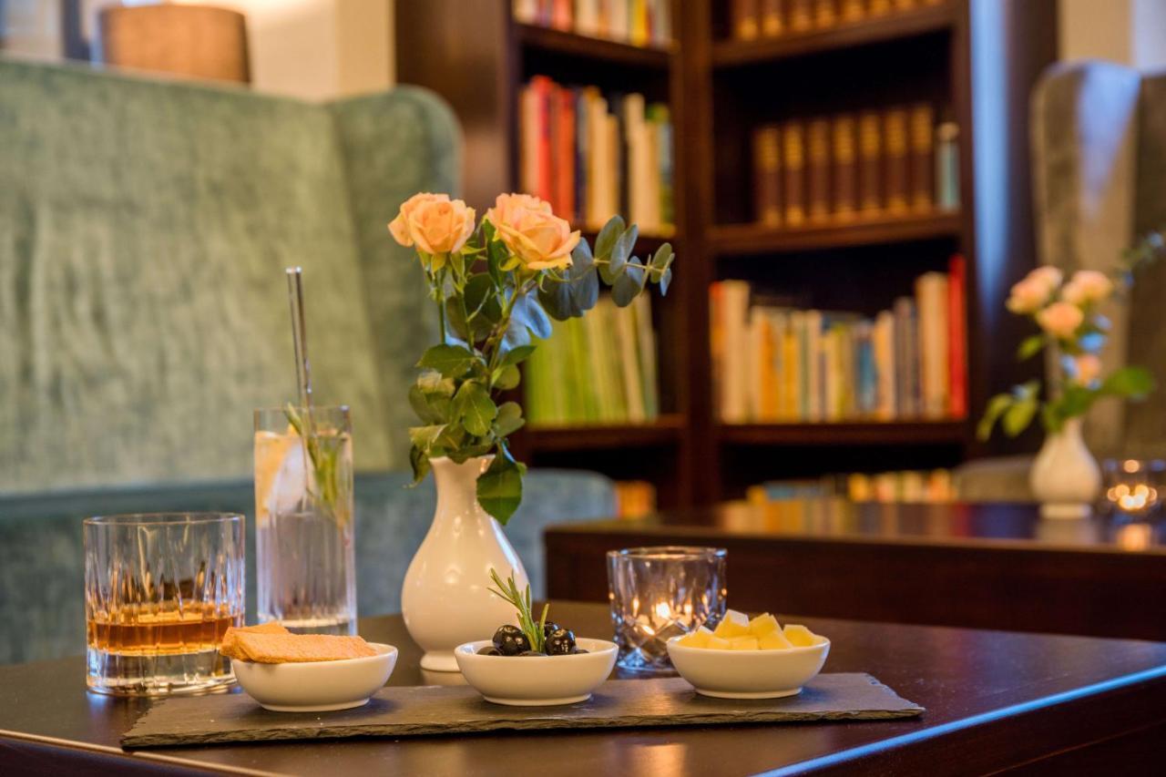Logis Hotel Quartier 5, Saechsische Schweiz, Mit Restaurant, Cafe & Bar Kurort Gohrisch Ngoại thất bức ảnh